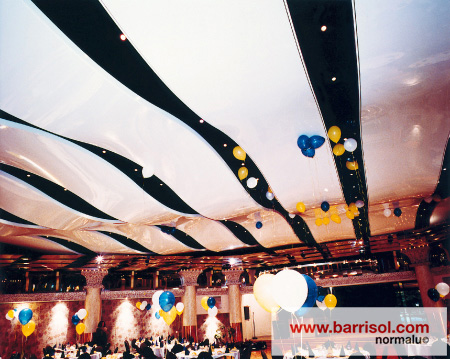 Cadres autoportants de plafond tendu Barrisol modulaire, pour agrémenter un restaurant