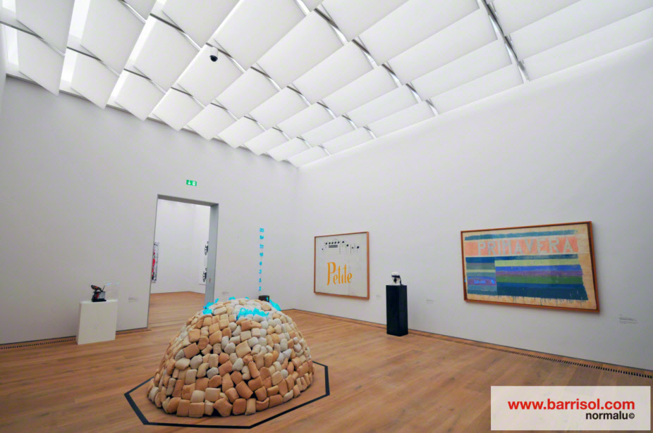Brandhorst museo de Munich <br><p style='text-transform: uppercase; color: #6F6F6F;'>Germany</p>